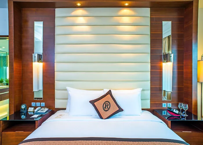 Royal Ha Long