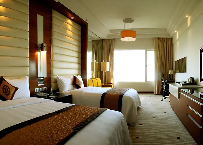 Royal 4* Ha Long