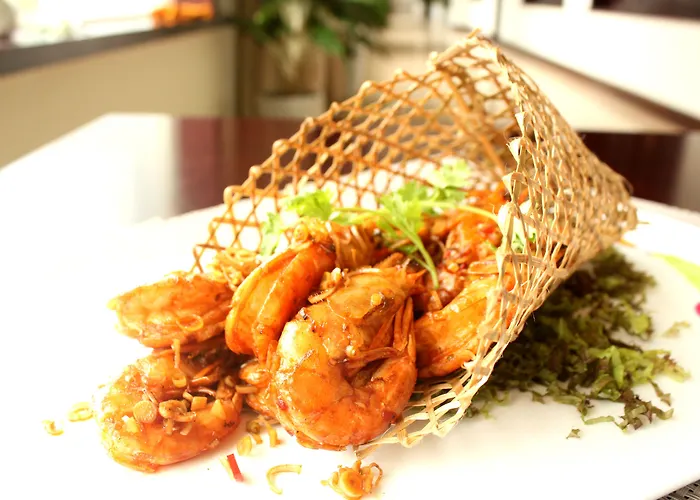 Royal Ha Long