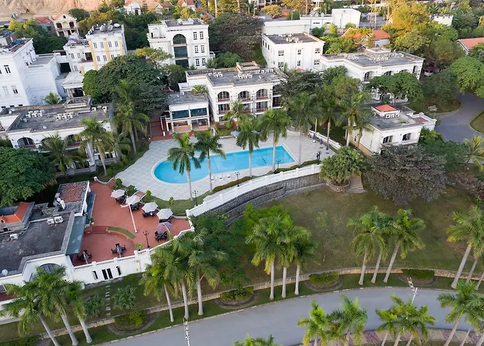 Royal Hotel