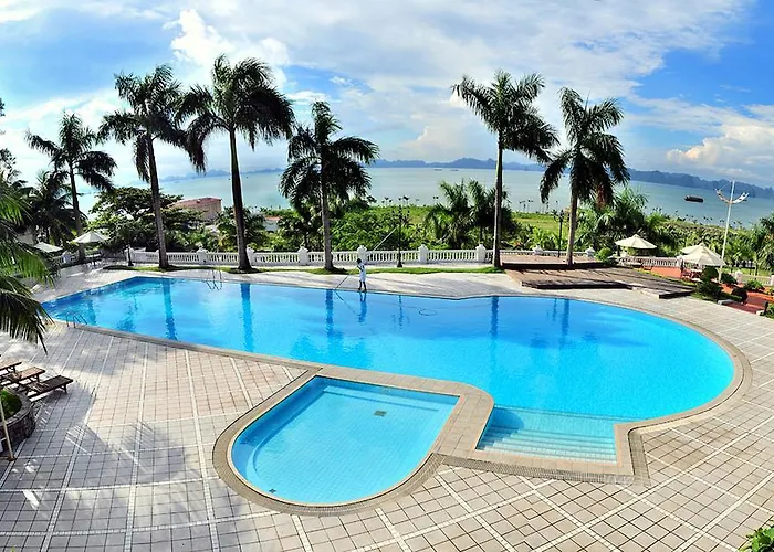 Royal Hotel 4*